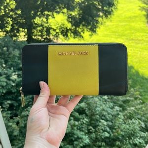 Michael Kors Colorblock Wallet